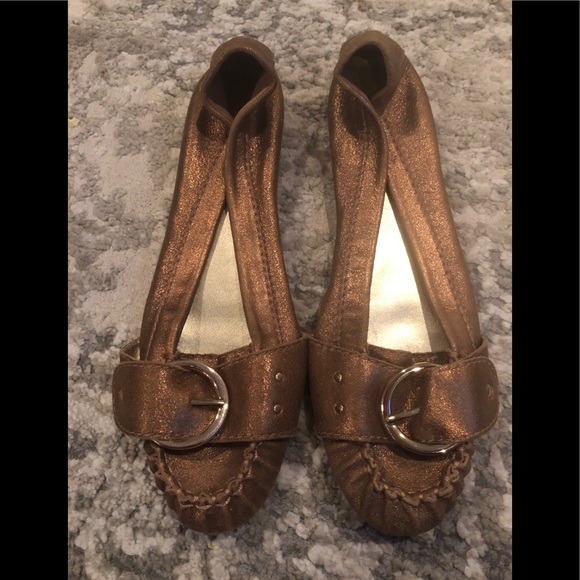 New never worn Nine West flats - Picture 1 of 5